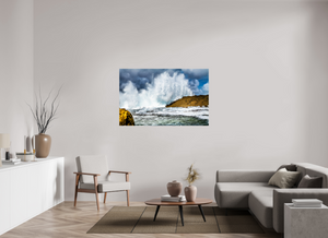 Massive Wave Crashes Ashore