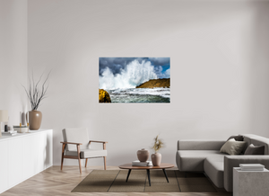 Massive Wave Crashes Ashore