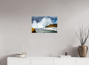 Massive Wave Crashes Ashore