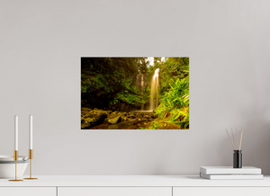 Water falls into Paradises’ Pool